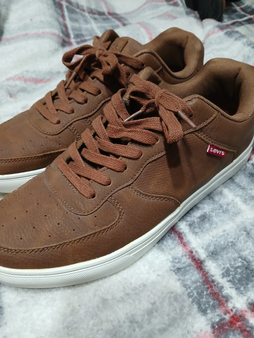 Brown Leather Levi's Low-top Size 10.5 US
